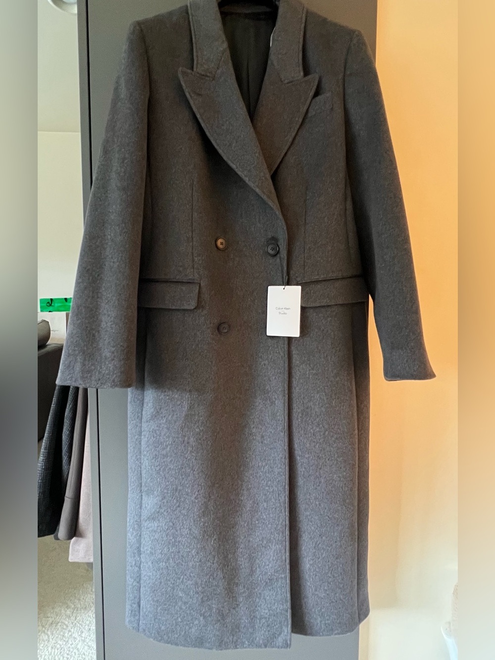 Calvin Klein Studio Charcoal Gray Double-Breasted Wool/Cashmere Coat NWT Size M